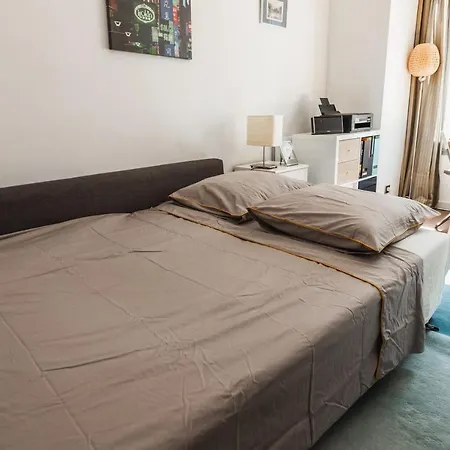 Superb Apt With Large Bay Window * Paris